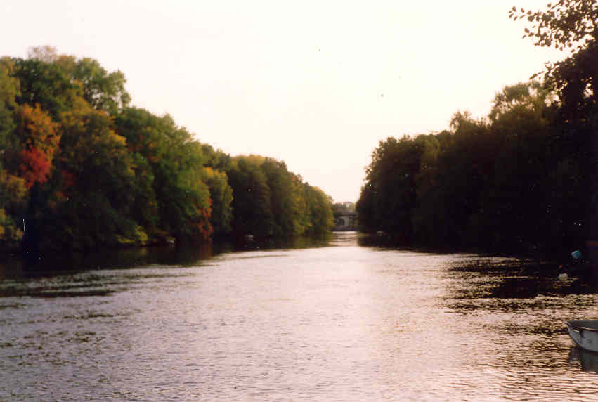 Motala_ström_i_Motala_hösten_1992.