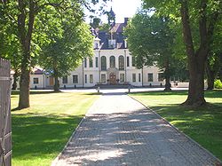 250px-Björnsnäs_herrgård_Norrköpings_kommun_2005-07-10